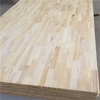 Tall högdensitetsbräda